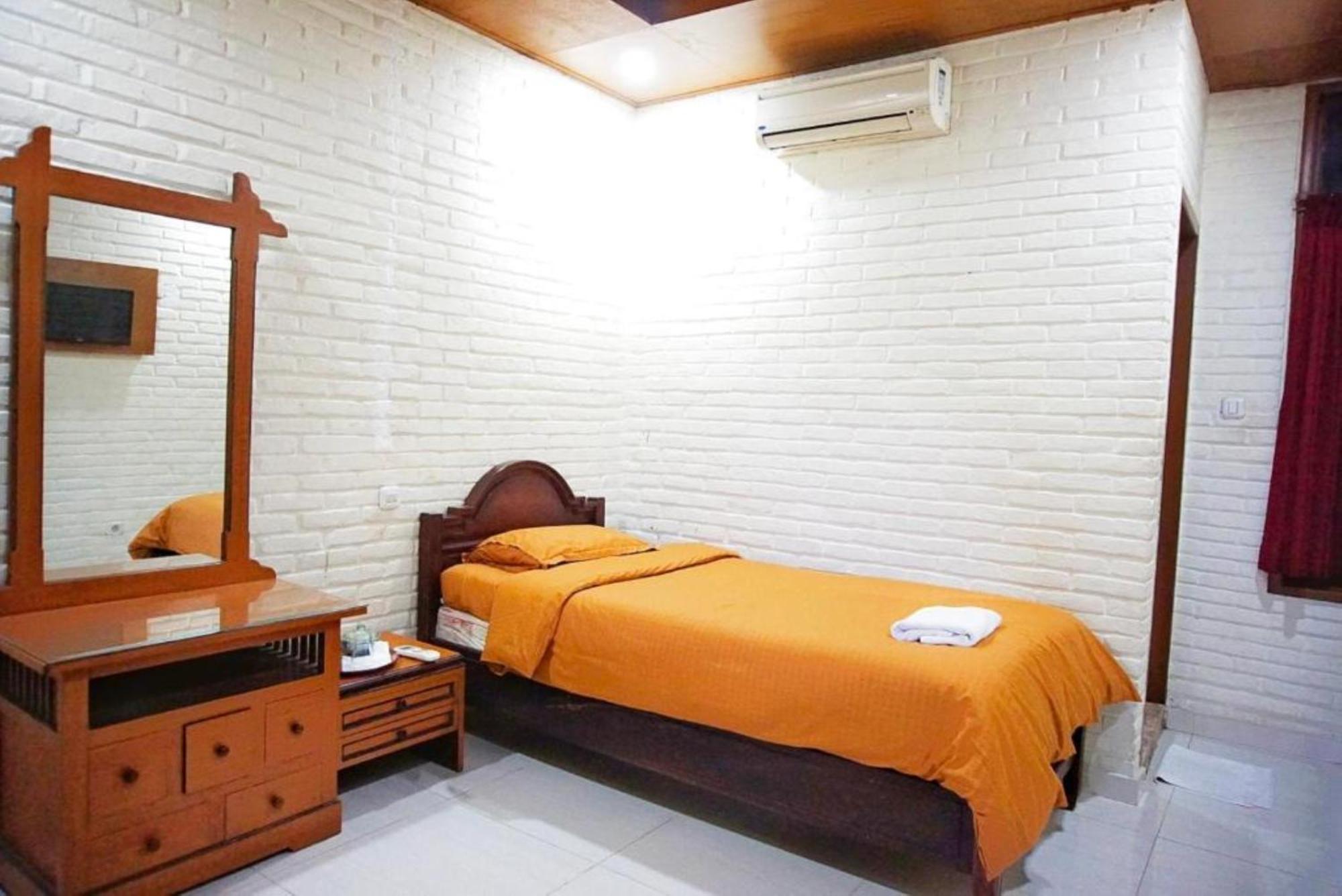 Arys Garden Hotel Yogyakarta Jogyakarta Zewnętrze zdjęcie