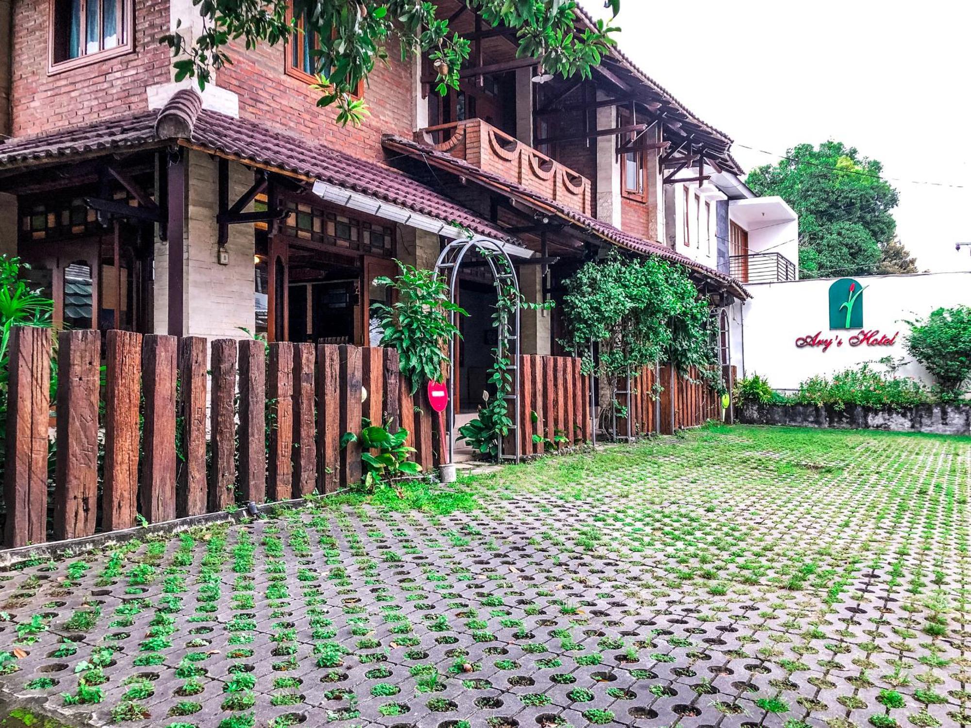 Arys Garden Hotel Yogyakarta Jogyakarta Zewnętrze zdjęcie