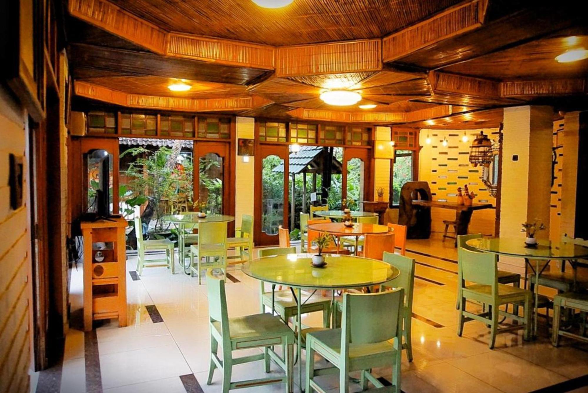Arys Garden Hotel Yogyakarta Jogyakarta Zewnętrze zdjęcie